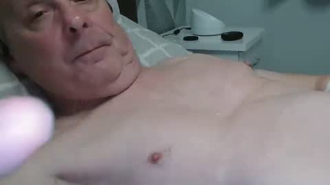 Julie online show from 03/04/25, 12:50