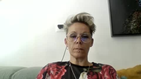 sucrette5629 online show from 05/02/26, 04:01