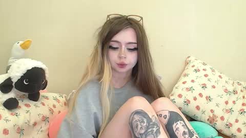 Sue online show from 07/14/26, 07:41