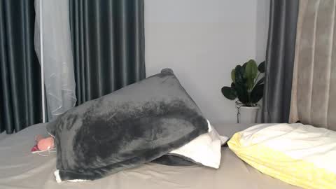 Snapshot of sugar_br0wn chatting on 10/05/25, 06:39 sugarboooty online show from 10/05/25, 06:39