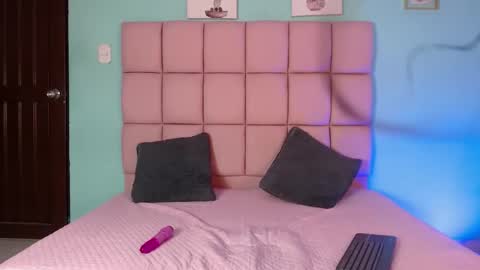 sugar_dollq online show from 02/11/26, 03:22