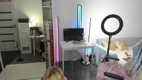 Kinga online show from 01/18/25, 11:00