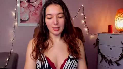 Snapshot of sugar_xmegan chatting on 12/20/24, 02:05 Megan online show from 12/20/24, 02:05