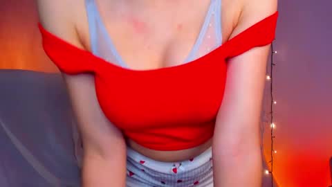 Snapshot of sugar_xmegan chatting on 01/09/25, 06:36 Megan online show from 01/09/25, 06:36