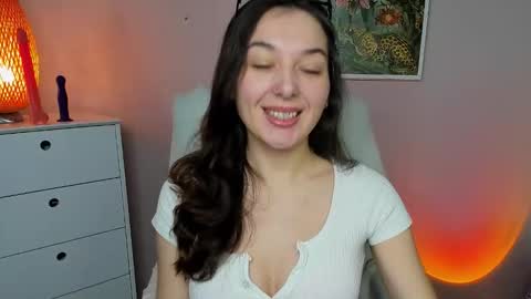 Snapshot of sugar_xmegan chatting on 11/18/25, 07:35 Megan online show from 11/18/25, 07:35