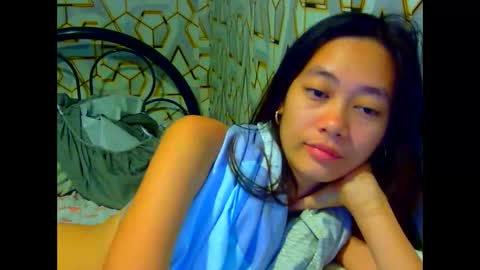 Snapshot of sugar_yum69 chatting on 04/16/26, 01:28 sugar_yum69 online show from 04/16/26, 01:28