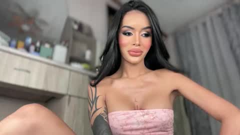 Jess online show from 05/25/26, 03:34