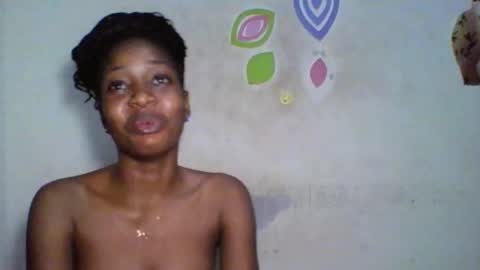 Snapshot of sugarmeltsxx chatting on 10/21/25, 05:02 Bella online show from 10/21/25, 05:02