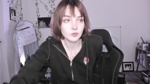 Ella online show from 05/22/26, 03:24