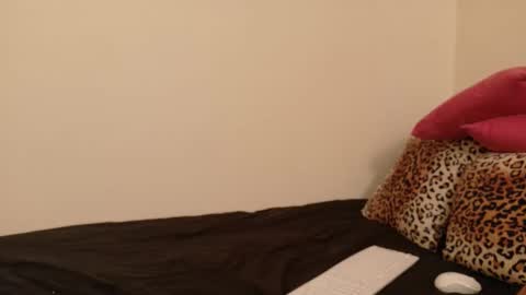 Snapshot of sugarwithkim chatting on 09/21/25, 02:08 Kim Lee online show from 09/21/25, 02:08