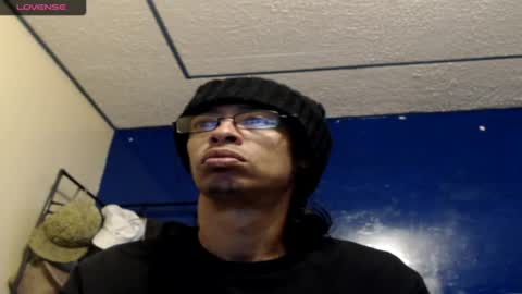 Snapshot of suggabrown_ chatting on 07/15/26, 11:04 suggabrown_ online show from 07/15/26, 11:04