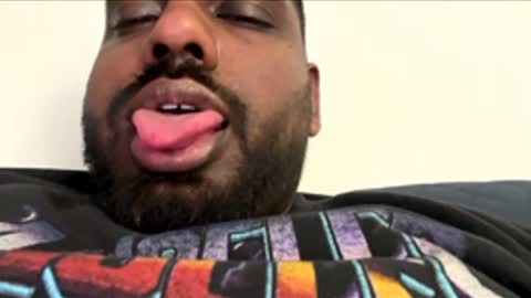 Let me be your knight that saves you online show from 04/21/26, 03:57