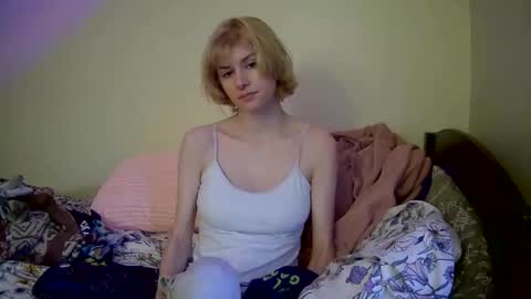 Ophelia online show from 01/03/25, 01:36