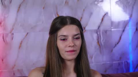 Snapshot of sukie_spooky chatting on 10/03/25, 06:43 sukie_spooky online show from 10/03/25, 06:43