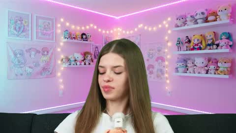 Snapshot of sukie_spooky chatting on 04/15/26, 08:54 sukie_spooky online show from 04/15/26, 08:54