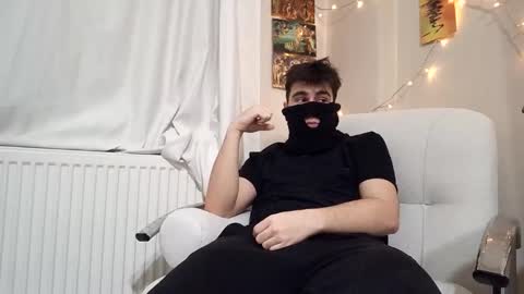 Niko online show from 12/19/25, 07:32