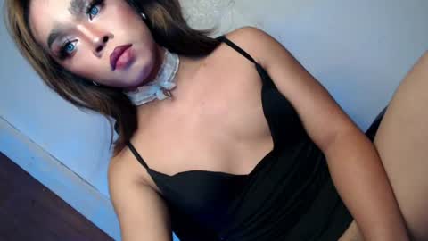 sultry_sirenxx online show from 06/24/26, 04:17