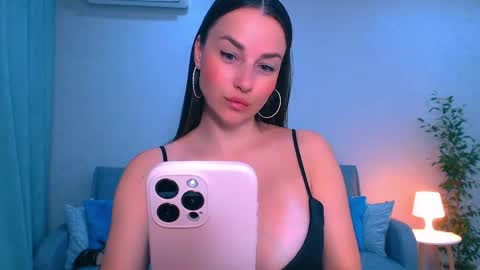 Christina online show from 04/09/26, 07:08