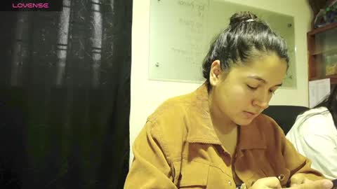 Snapshot of summer_girls01 chatting on 02/17/25, 10:03 summer_girls01 online show from 02/17/25, 10:03