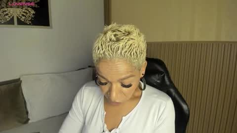 Snapshot of summer_night_ chatting on 01/07/26, 11:56 Summer online show from 01/07/26, 11:56