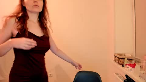 Summer Preston online show from 02/10/25, 12:08