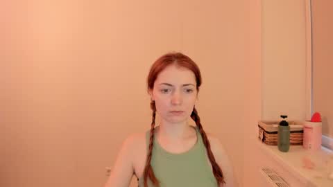 Summer Preston online show from 03/25/26, 03:18