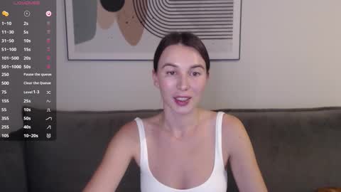 Snapshot of summer_time13 chatting on 10/24/25, 04:58 Liby online show from 10/24/25, 04:58