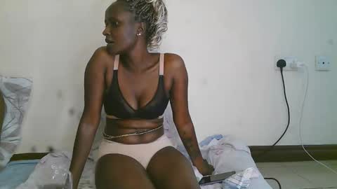 Snapshot of summerdew chatting on 04/13/26, 11:16 summerdew online show from 04/13/26, 11:16