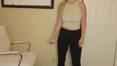 Amber online show from 04/06/26, 06:42