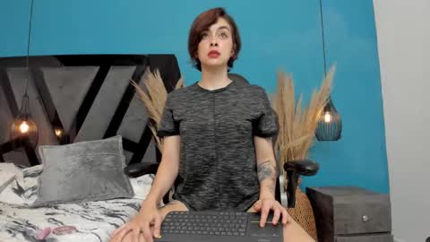 Summer online show from 12/10/24, 07:22