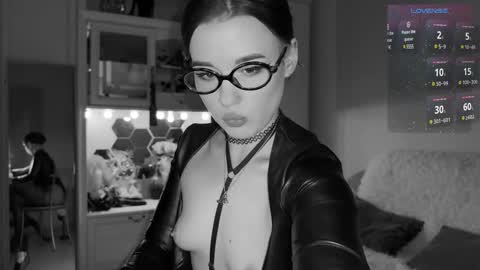 Miss Nelly online show from 02/24/25, 11:30