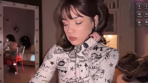 Miss Nelly online show from 09/08/25, 09:58