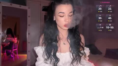 Miss Nelly online show from 12/17/25, 06:52