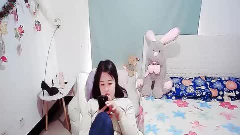 Snapshot of sun_yummy chatting on 01/05/25, 05:30 Lucis online show from 01/05/25, 05:30