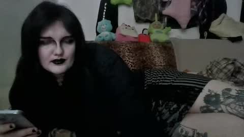 Snapshot of sundaygoth chatting on 07/03/26, 03:07 sundaygoth online show from 07/03/26, 03:07