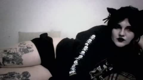 Snapshot of sundaygoth chatting on 07/20/26, 07:16 sundaygoth online show from 07/20/26, 07:16