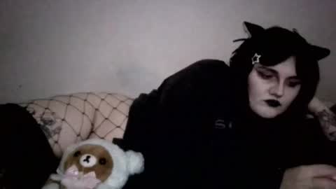 Snapshot of sundaygoth chatting on 07/25/26, 05:43 sundaygoth online show from 07/25/26, 05:43
