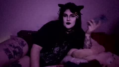Snapshot of sundaygoth chatting on 07/29/26, 08:40 sundaygoth online show from 07/29/26, 08:40