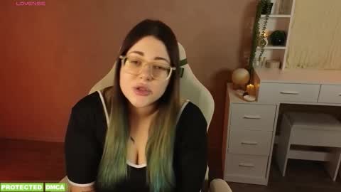 Tina. Im topless model  online show from 01/08/26, 10:28