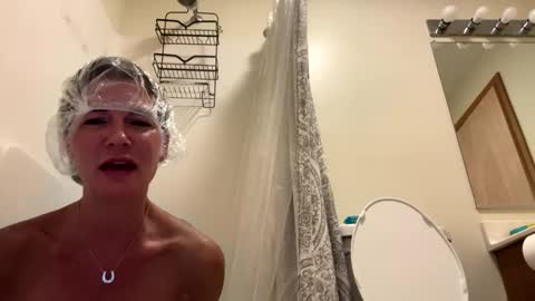 Snapshot of sunnbabe92485 chatting on 09/10/25, 12:43 sunnbabe92485 online show from 09/10/25, 12:43