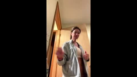 Snapshot of sunnbabe92485 chatting on 11/16/25, 12:38 sunnbabe92485 online show from 11/16/25, 12:38