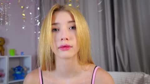 Lily online show from 01/17/26, 03:28