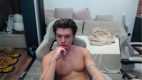 Alice and Sergey online show from 01/12/26, 10:42