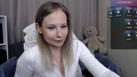 Naomi online show from 02/08/26, 07:06