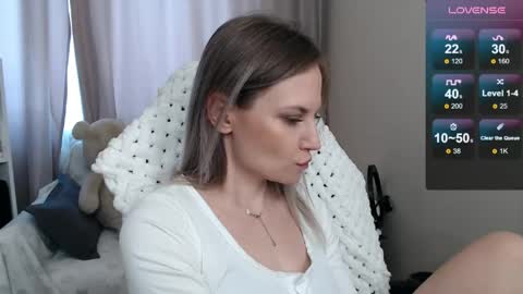 Naomi online show from 04/14/26, 04:40