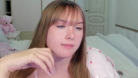 Vanessa online show from 04/11/26, 07:45