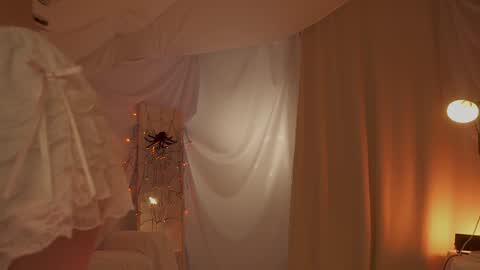 Snapshot of sunny_maria chatting on 11/18/25, 08:57 Maria online show from 11/18/25, 08:57