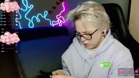 sunny mood online show from 11/11/25, 07:30