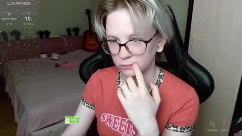 sunny mood online show from 04/26/26, 06:44