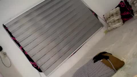 sunny_sexie online show from 07/12/26, 05:59